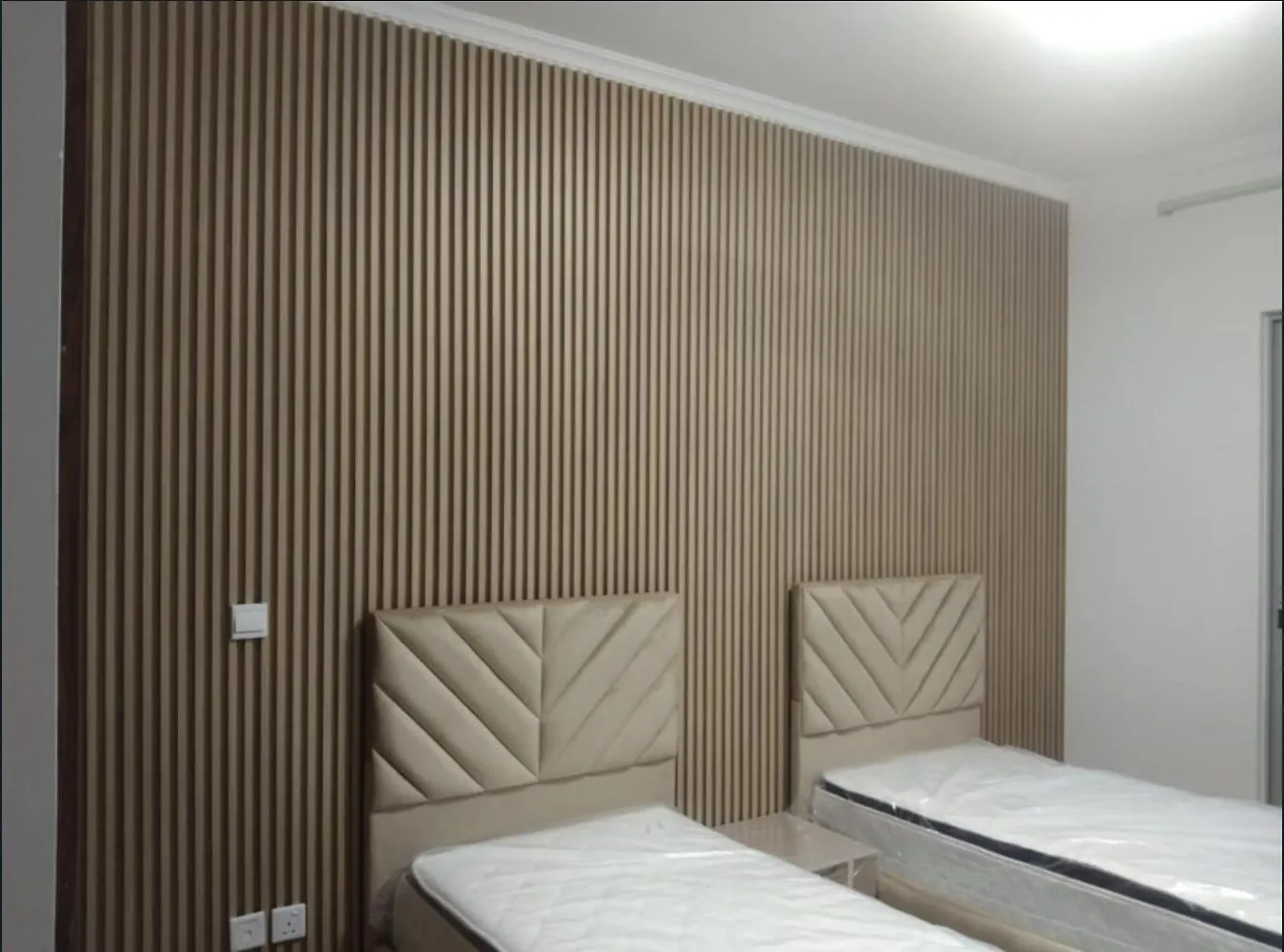 3 Bedroom Villa Downtown contacts